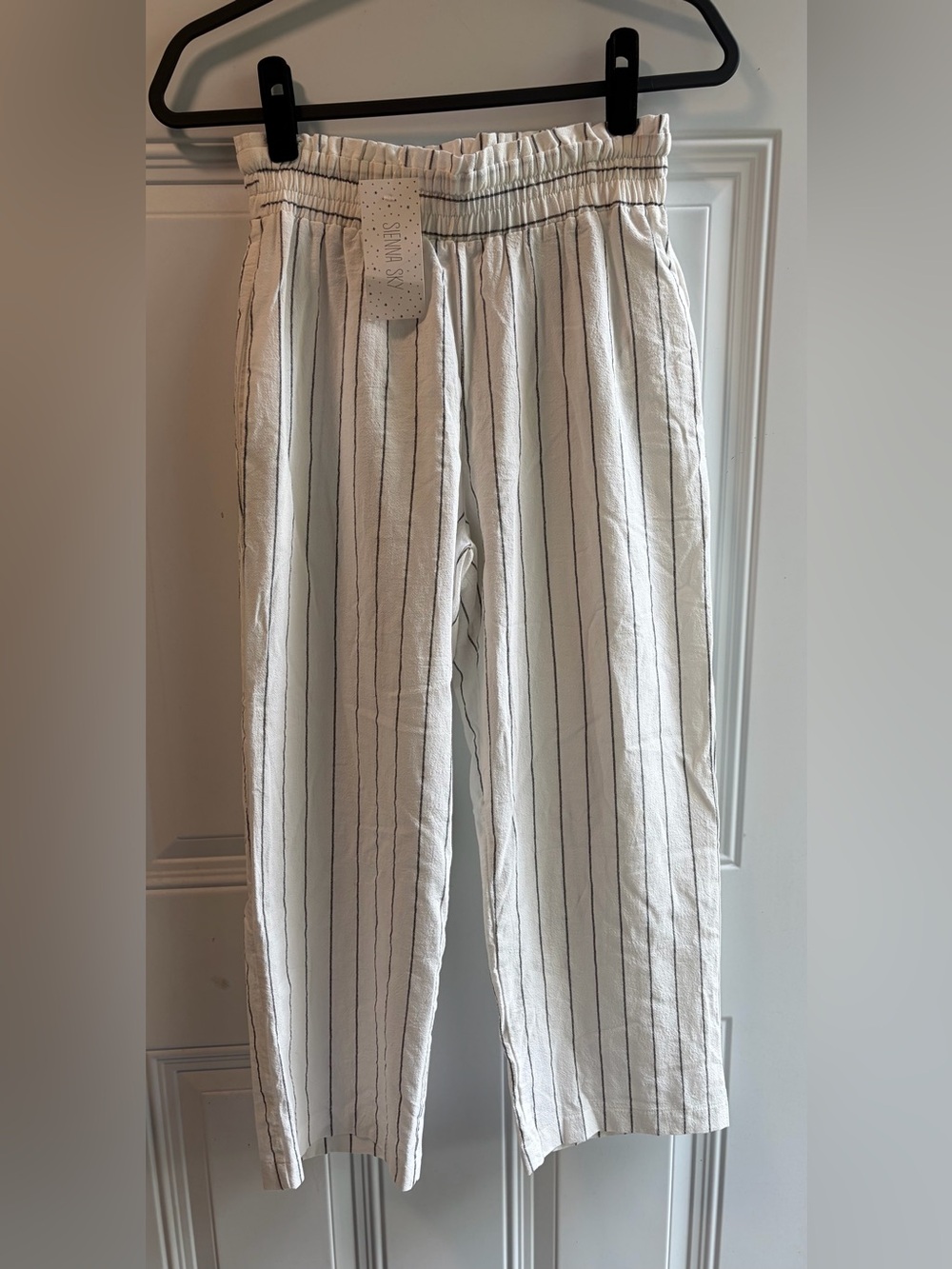 NWT Sienna Sky White Pinstripe Straight Leg Pants
